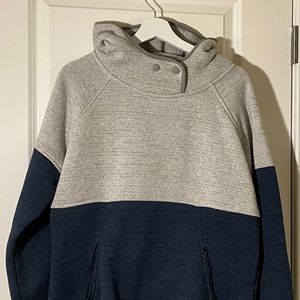 Gray & blue sweatshirt